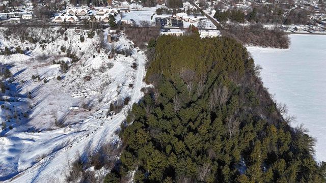 E9481 W BECKERT ROAD, New London, WI 54961