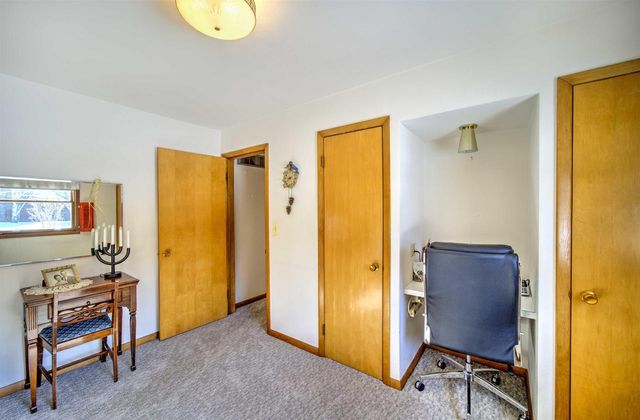 E9481 W BECKERT ROAD, New London, WI 54961