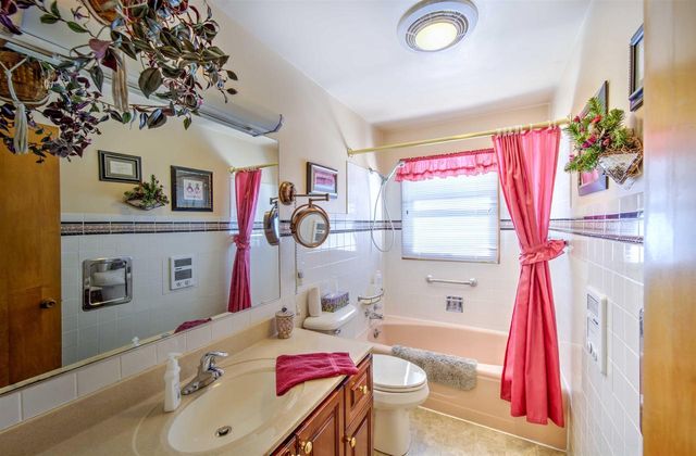 E9481 W BECKERT ROAD, New London, WI 54961