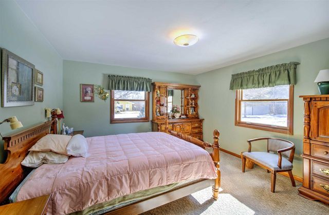 E9481 W BECKERT ROAD, New London, WI 54961