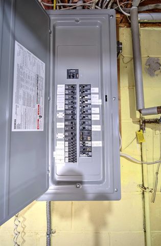 E9481 W BECKERT ROAD, New London, WI 54961