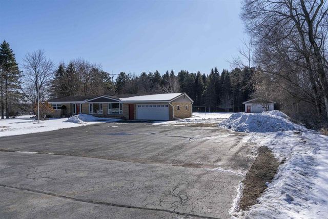 E9481 W BECKERT ROAD, New London, WI 54961