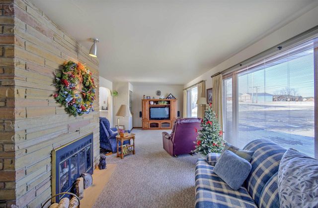 E9481 W BECKERT ROAD, New London, WI 54961