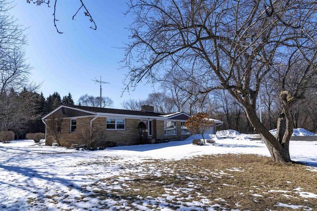E9481 W BECKERT ROAD, New London, WI 54961