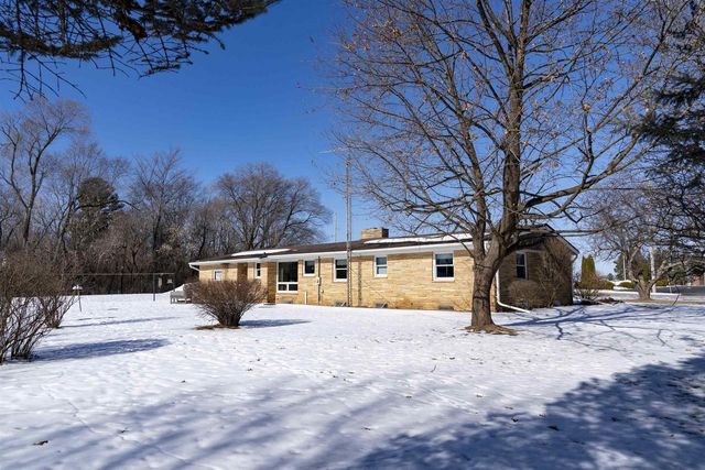 E9481 W BECKERT ROAD, New London, WI 54961