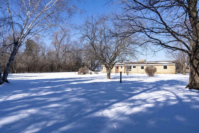 E9481 W BECKERT ROAD, New London, WI 54961