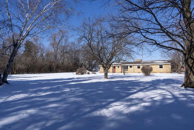 E9481 W BECKERT ROAD, New London, WI 54961
