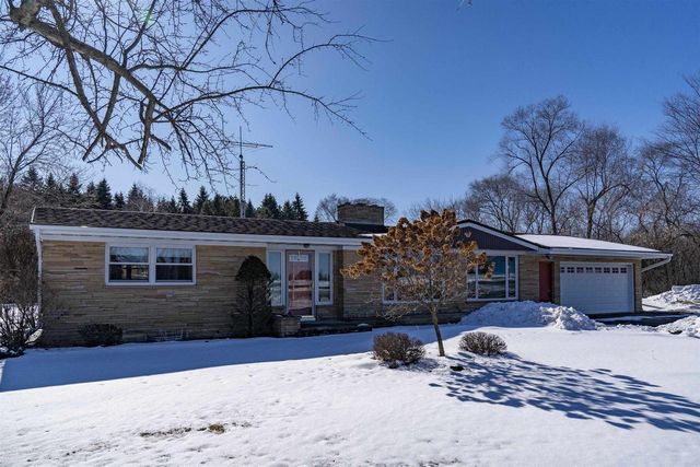 E9481 W BECKERT ROAD, New London, WI 54961