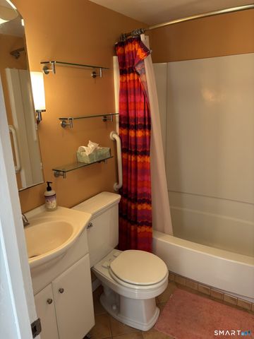 149 Old Sachems Head Road, Guilford, CT 06437