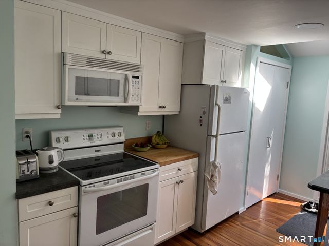 149 Old Sachems Head Road, Guilford, CT 06437