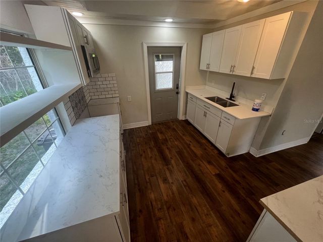 18127 US HIGHWAY 41, Spring Hill, FL 34610