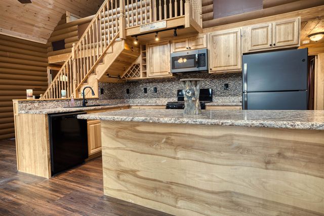 415 Gold Coast Drive, Wakefield, NH 03830