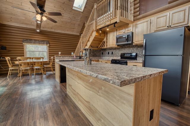 415 Gold Coast Drive, Wakefield, NH 03830
