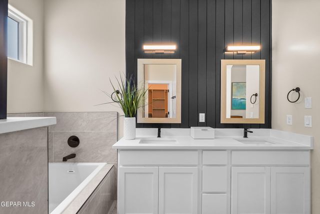 14445 Leyland Parkway, Horizon City, TX 79928