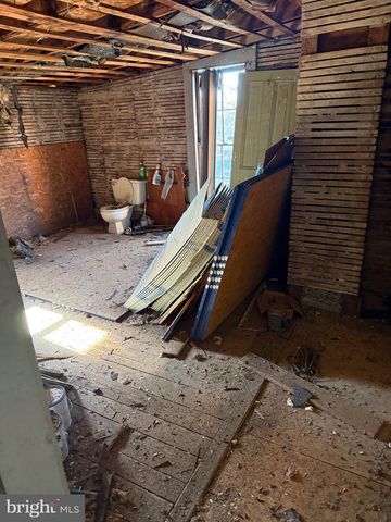 564 FRONT ST, Houston, DE 19954