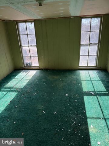 564 FRONT ST, Houston, DE 19954