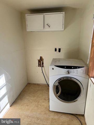 564 FRONT ST, Houston, DE 19954