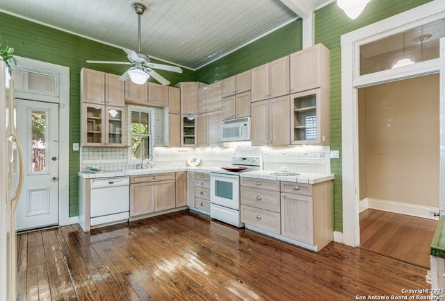 117 W Woodlawn, San Antonio, TX 78212