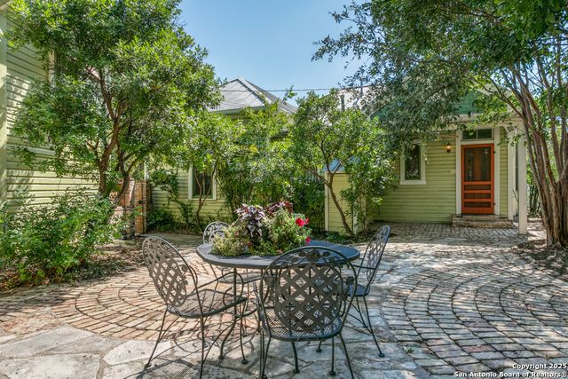 117 W Woodlawn, San Antonio, TX 78212