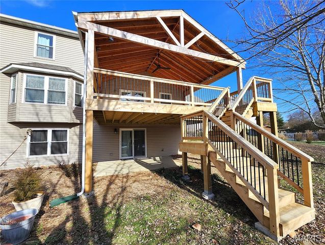 17 AUGUSTA Court, Maryville, IL 62062