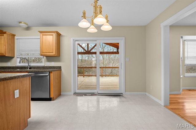 17 AUGUSTA Court, Maryville, IL 62062