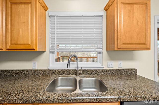 17 AUGUSTA Court, Maryville, IL 62062