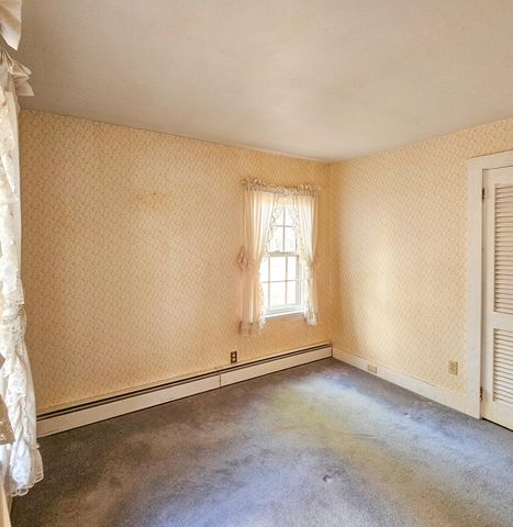 1555 W River Road, Dummerston, VT 05301