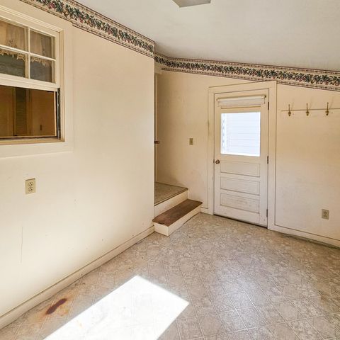 1555 W River Road, Dummerston, VT 05301