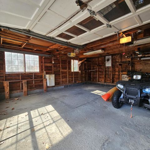 1555 W River Road, Dummerston, VT 05301