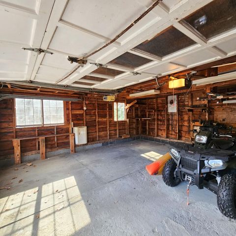 1555 W River Road, Dummerston, VT 05301