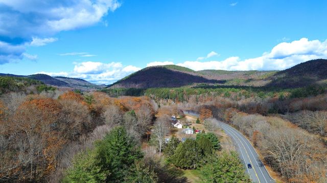 1555 W River Road, Dummerston, VT 05301