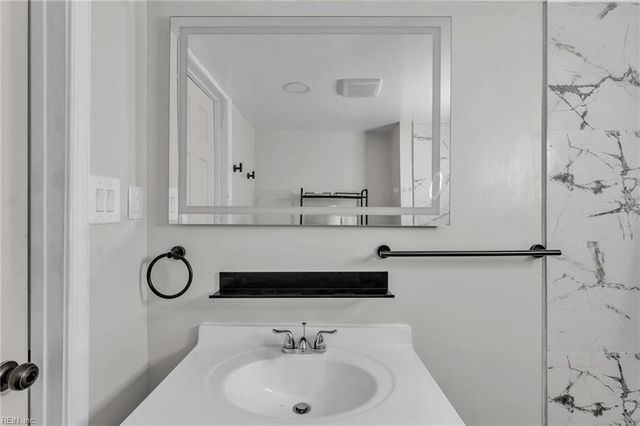 320 Mary ST, Hampton, VA 23664