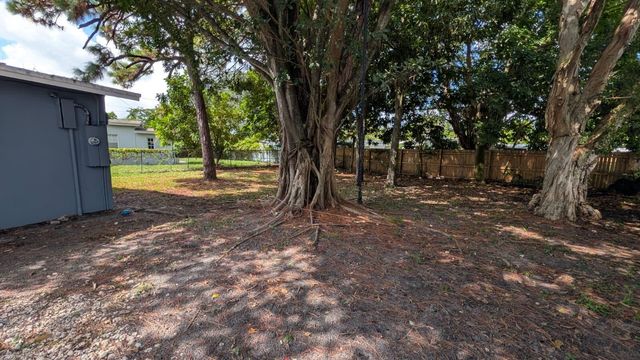 1553 NW 15TH Terrace, Fort Lauderdale, FL 33311