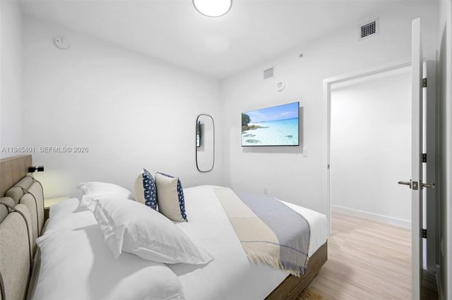 580 72nd St 1603, Miami Beach, FL 33141