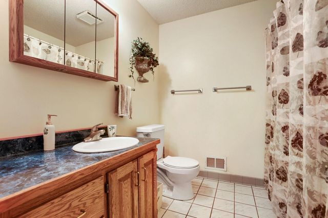 10227 Hanson Boulevard NW, Coon Rapids, MN 55433