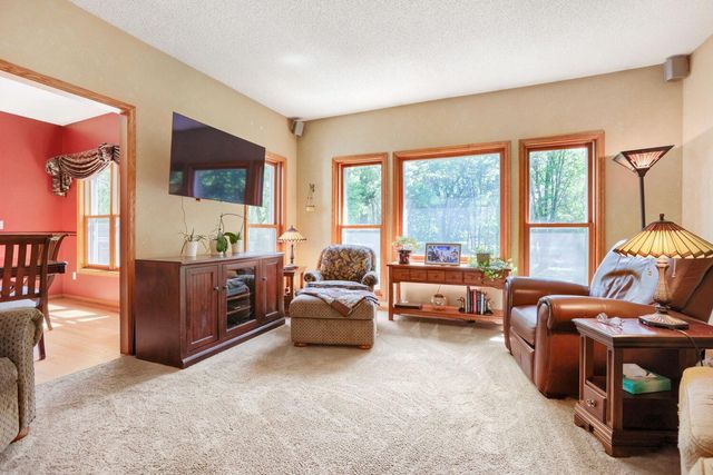 10227 Hanson Boulevard NW, Coon Rapids, MN 55433