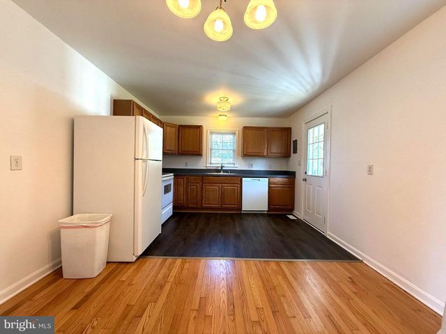 11227 TIDEWATER TRL, Fredericksburg, VA 22408