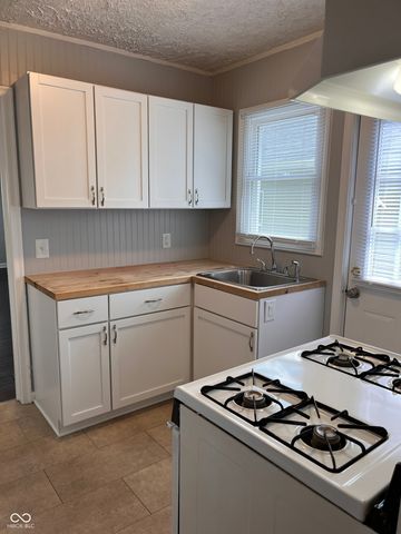 4842 Hillside Avenue, Indianapolis, IN 46205