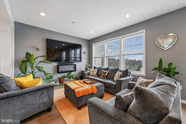 2382 ELVANS RD SE, Washington, DC 20020