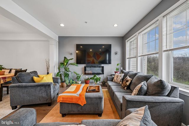 2382 ELVANS RD SE, Washington, DC 20020