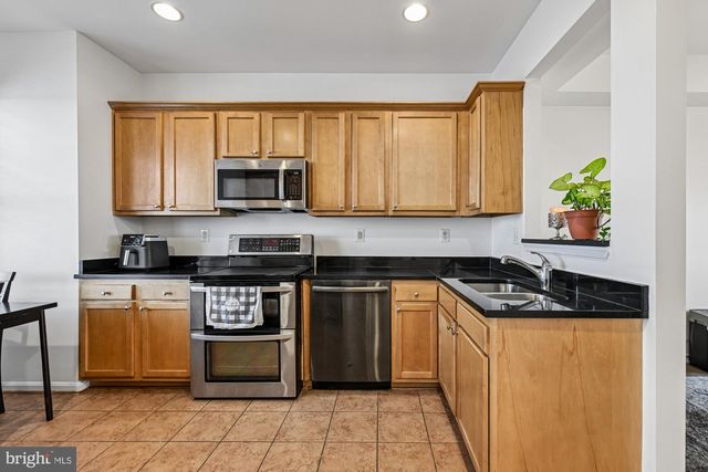 2382 ELVANS RD SE, Washington, DC 20020