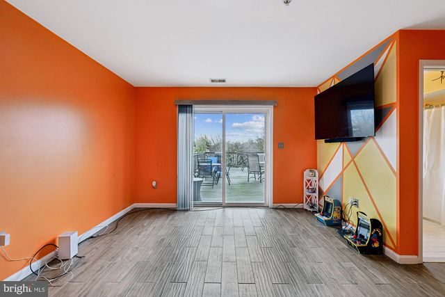 2382 ELVANS RD SE, Washington, DC 20020