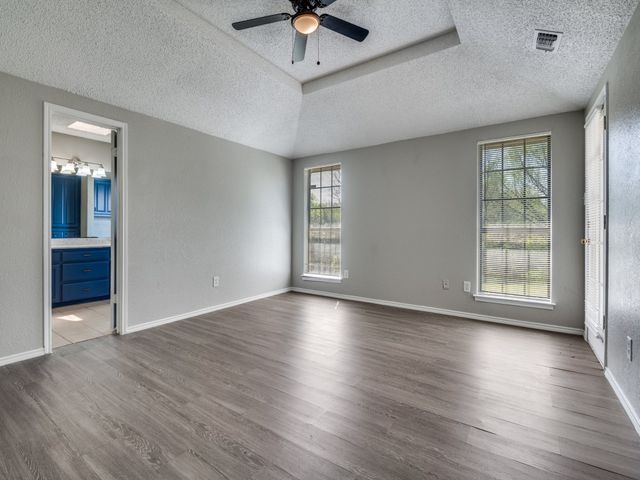 1228 Cliff Trail, Desoto, TX 75115