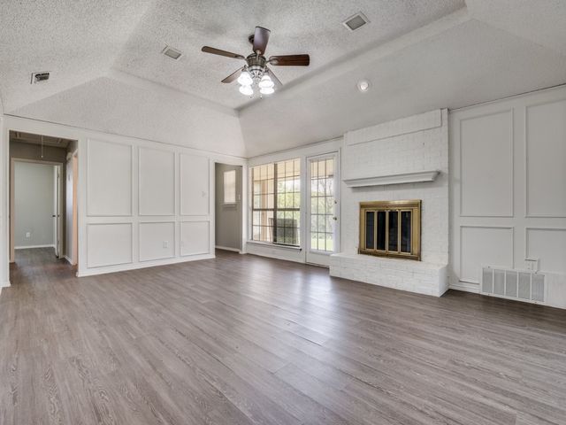 1228 Cliff Trail, Desoto, TX 75115