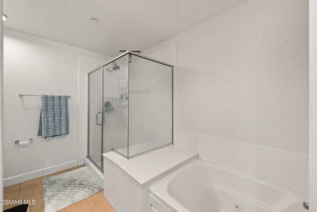 10878 Bloomfield Street 107, Toluca Lake, CA 91602