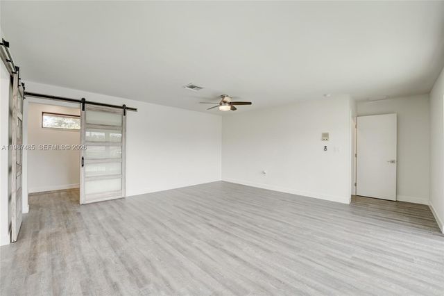 8352 Dundee Ter, Miami Lakes, FL 33016