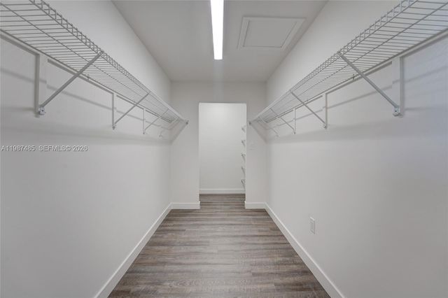 8352 Dundee Ter, Miami Lakes, FL 33016