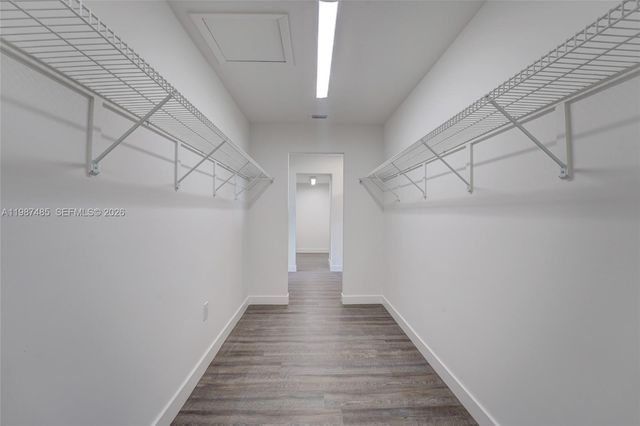 8352 Dundee Ter, Miami Lakes, FL 33016