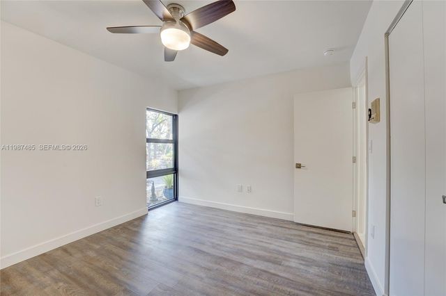 8352 Dundee Ter, Miami Lakes, FL 33016