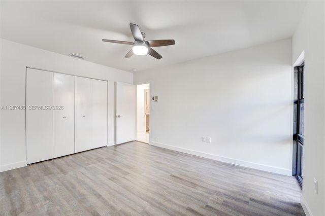 8352 Dundee Ter, Miami Lakes, FL 33016